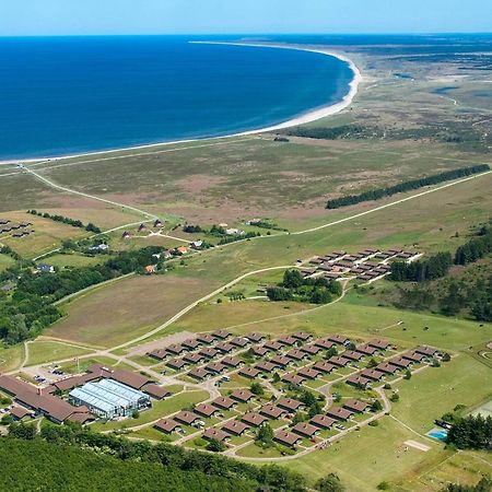 6 Person Holiday Home On A Holiday Park In Гилелай Екстериор снимка