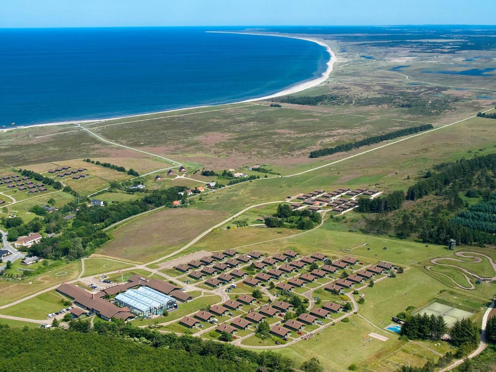 6 Person Holiday Home On A Holiday Park In Гилелай Екстериор снимка