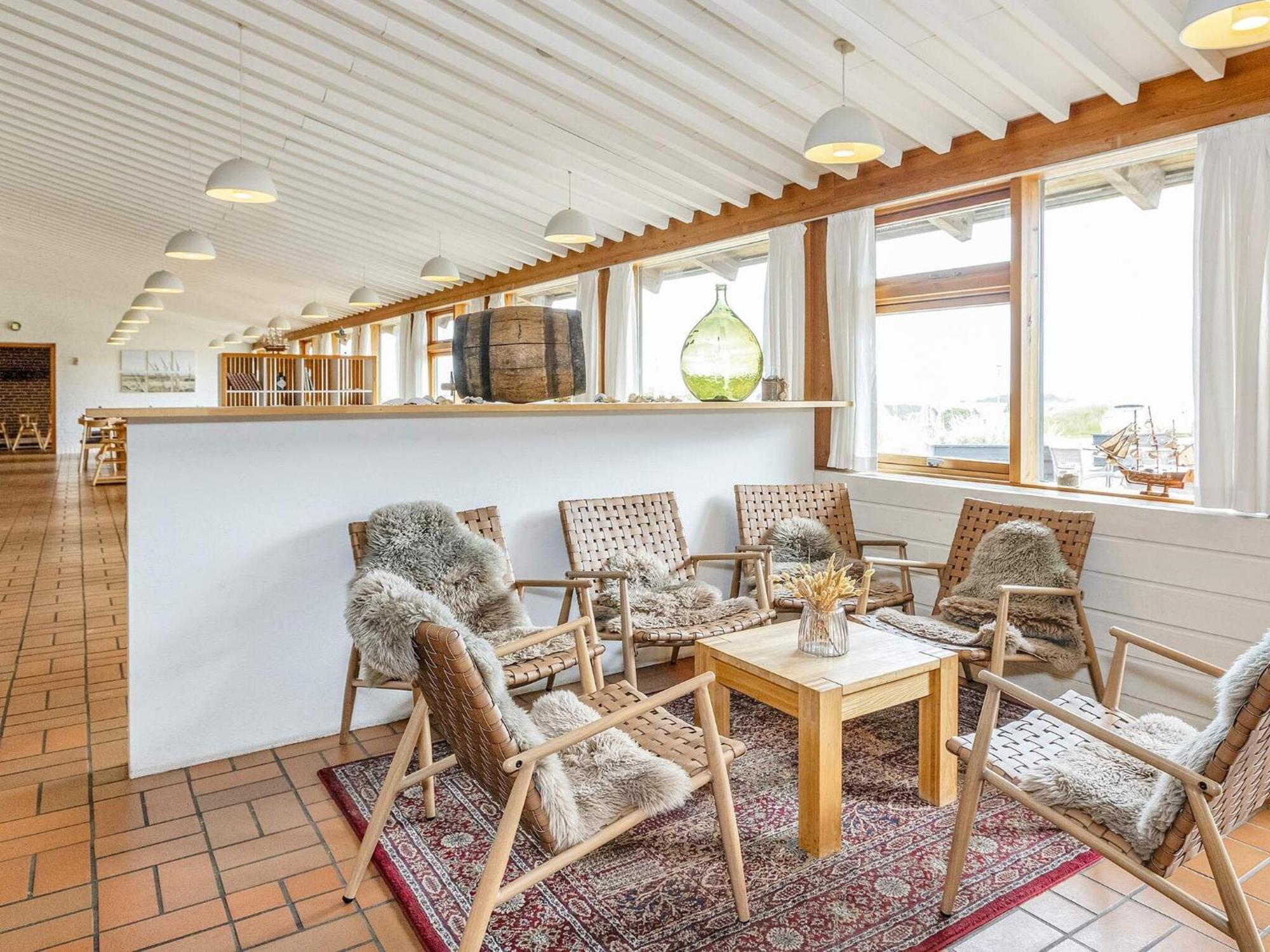 6 Person Holiday Home On A Holiday Park In Гилелай Екстериор снимка
