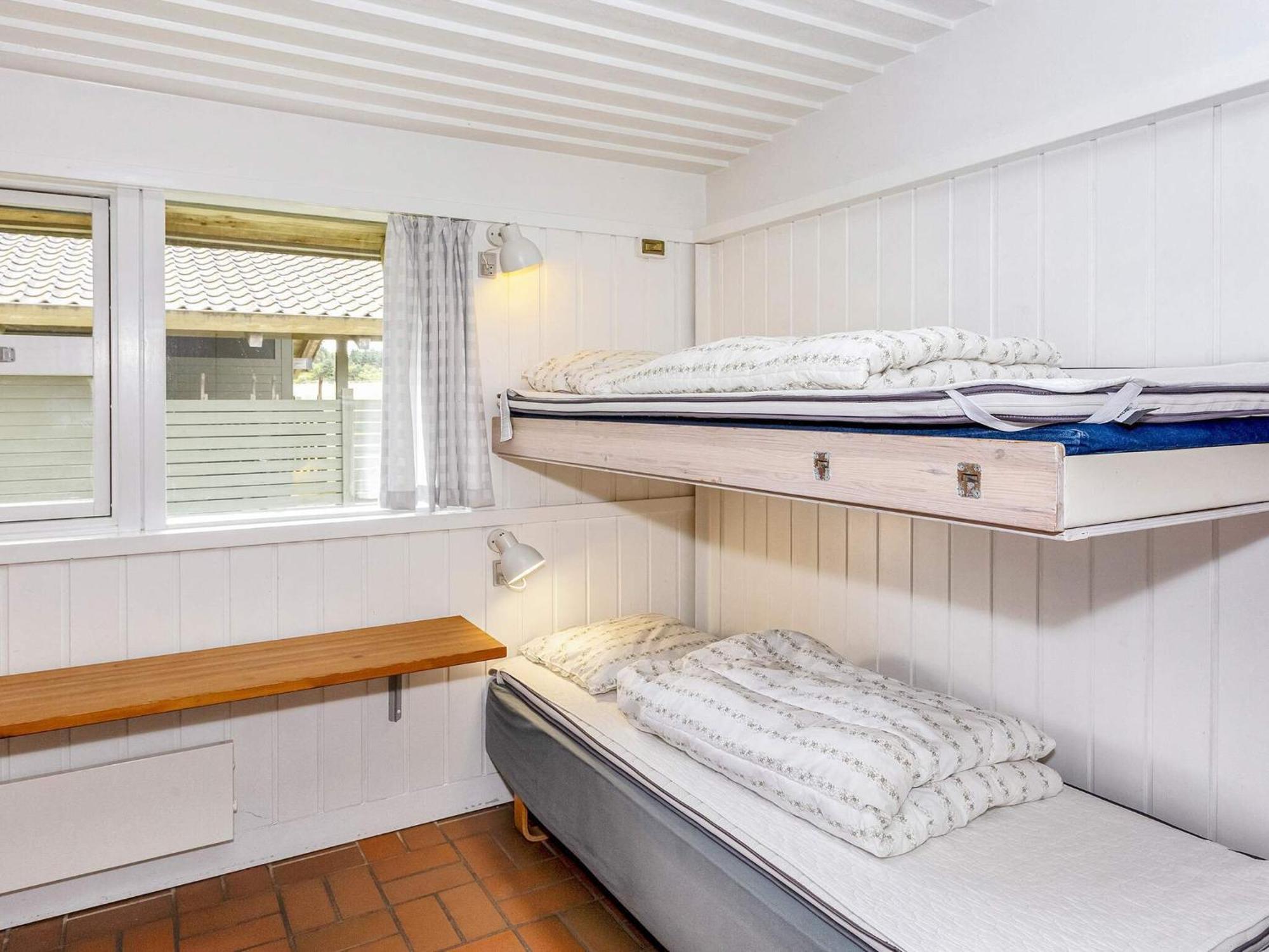 6 Person Holiday Home On A Holiday Park In Гилелай Екстериор снимка